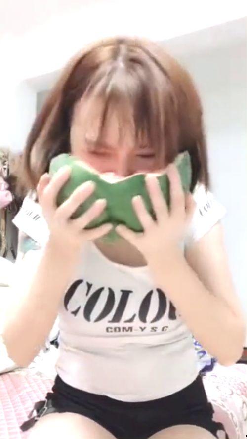 poco吃瓜小姐姐,揭秘娱乐圈幕后故事