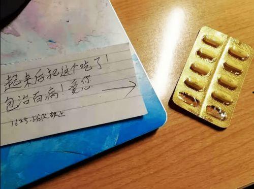 小纸条吃瓜,揭秘娱乐圈那些不为人知的幕后故事